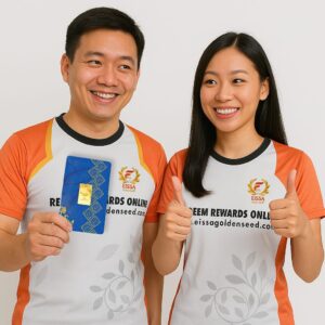 chinese couple with goldbar